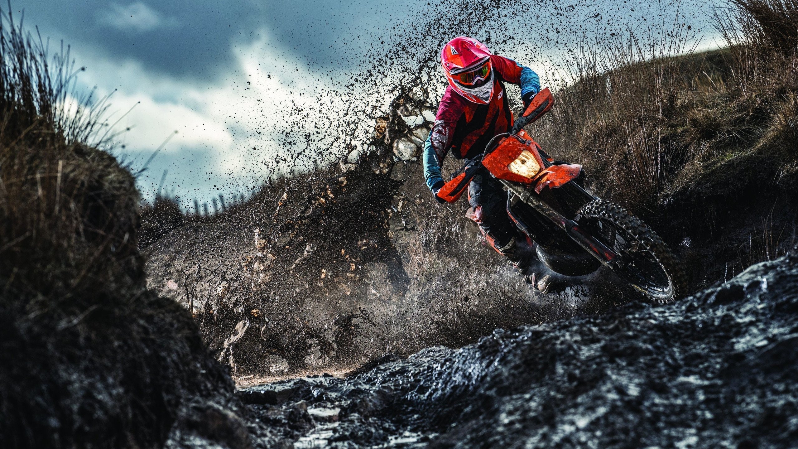 安东·李恩：全黑队中场的“节奏控制者”，每次突破都带来全新的进攻